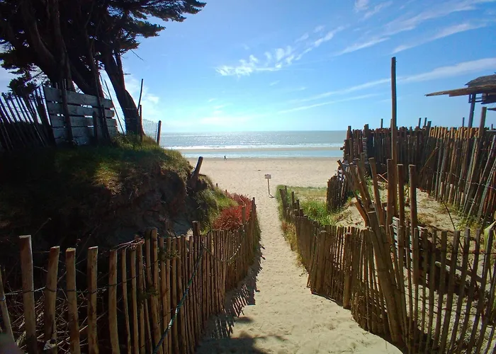 La Plairie * Dragey-Ronthon